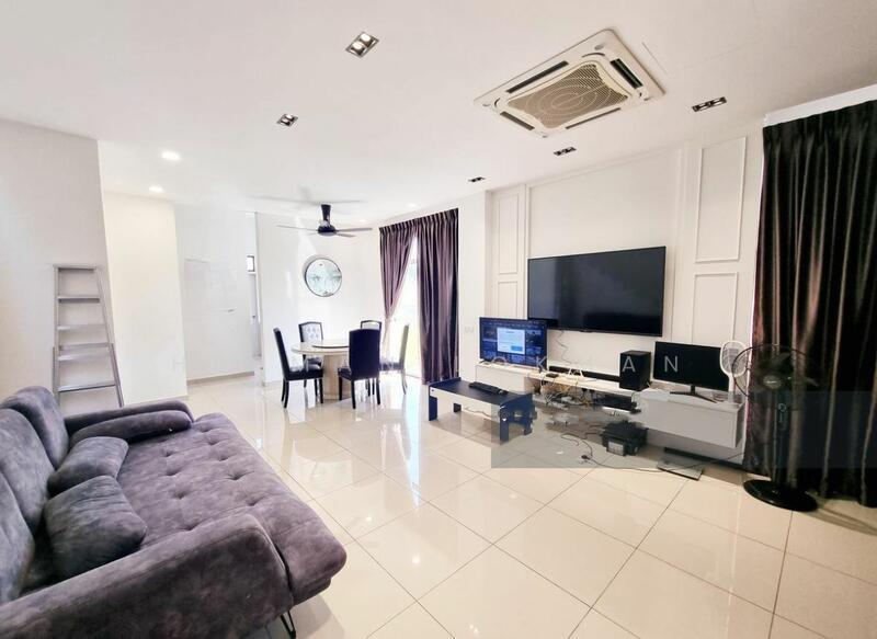 END LOT FACING OPEN 2 Storey Terrace Graham Garden Eco Grandeur Puncak Alam - 4