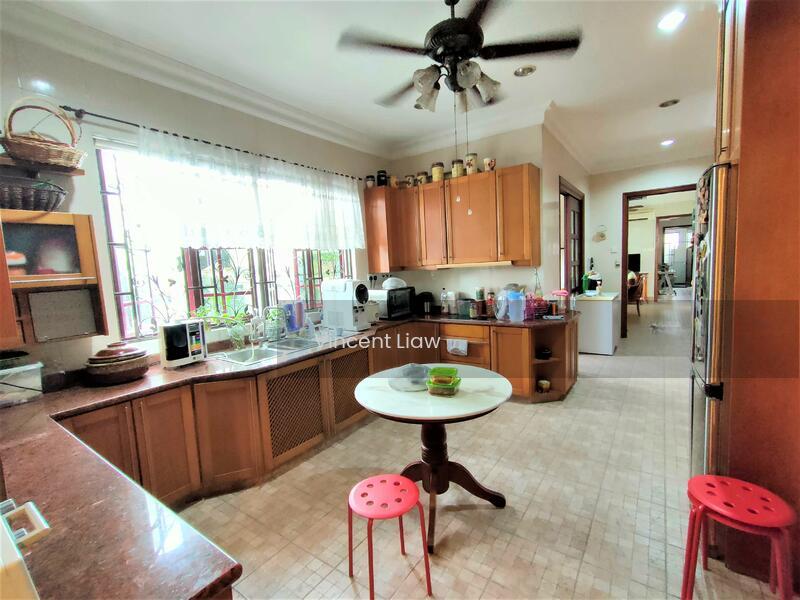 Lakeview Bungalows - 3