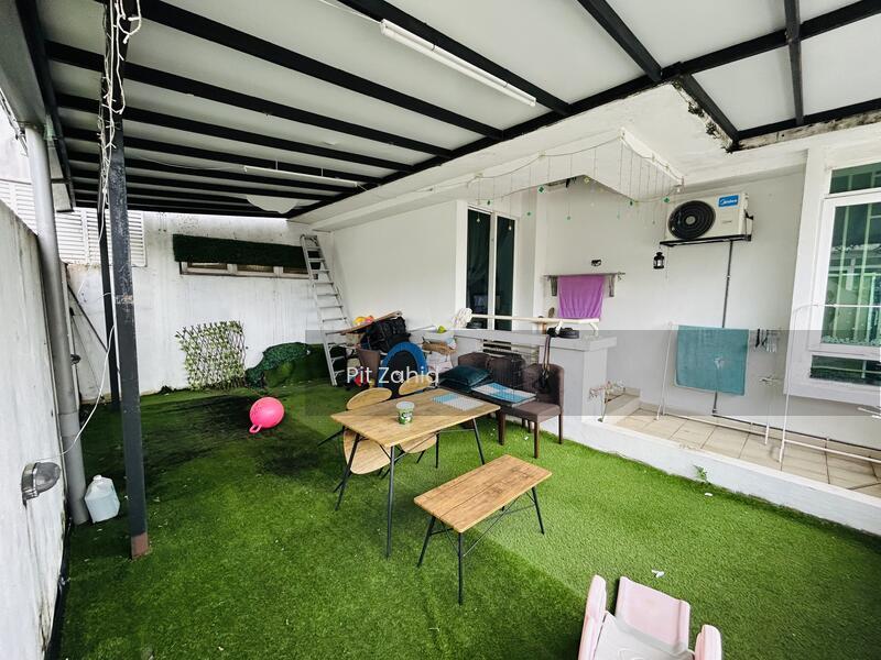 Saville @ Melawati - 1