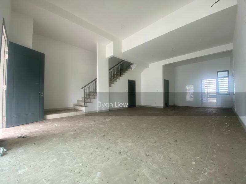 The Canal Garden South, Horizon Hills - 1