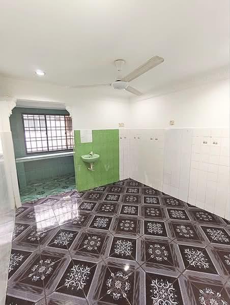 Taman Pakatan Jaya - 5