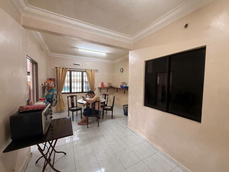 Double Storey Terrace House Endlot @ Jalan Indah 5, Taman Bukit Indah, Johor Bahru - 5