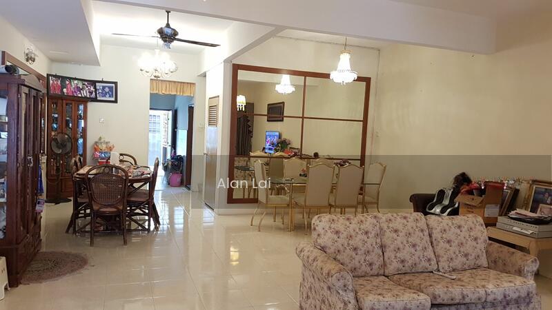 Terrace house at Puchong - 5