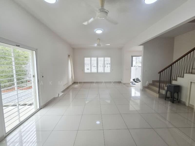 Laurel @ Laman View - 2