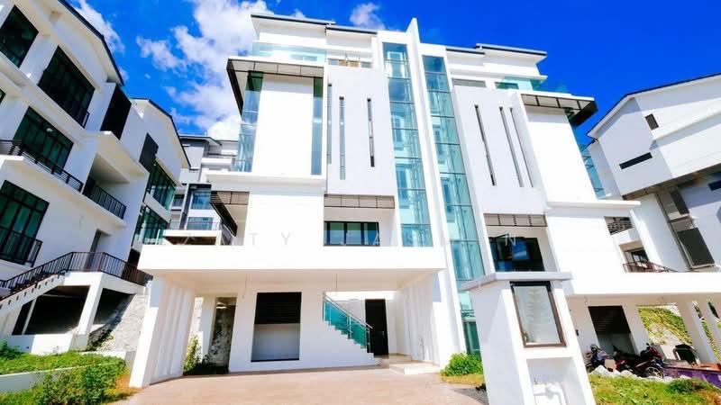 Kingsley Hills @ Putra Heights - 1