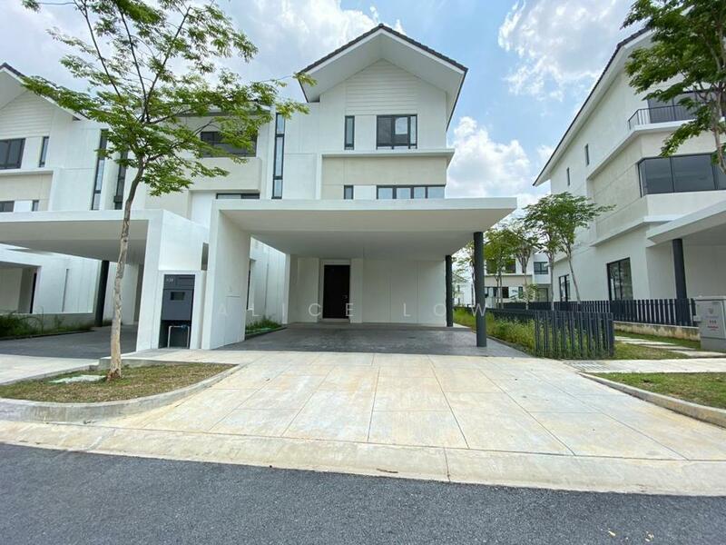 Amaryllis Taman Sari Rawang - 1