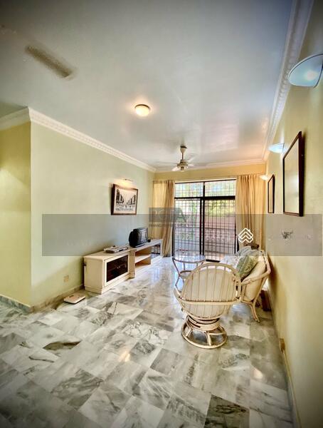 Park Avenue Apartment - 5