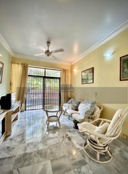 Park Avenue Apartment - 3