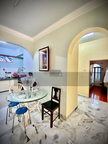 Park Avenue Apartment - 2