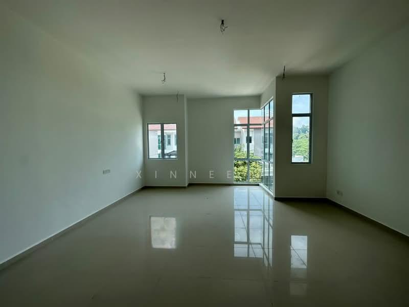 Mont Tierra Triple Storey Terrace - 1