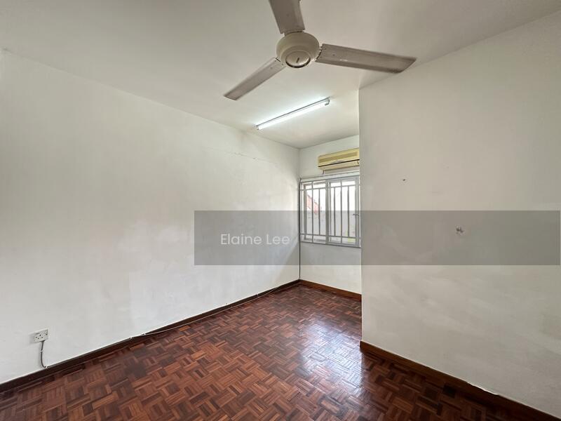 Pusat Bandar Putra Permai - 4