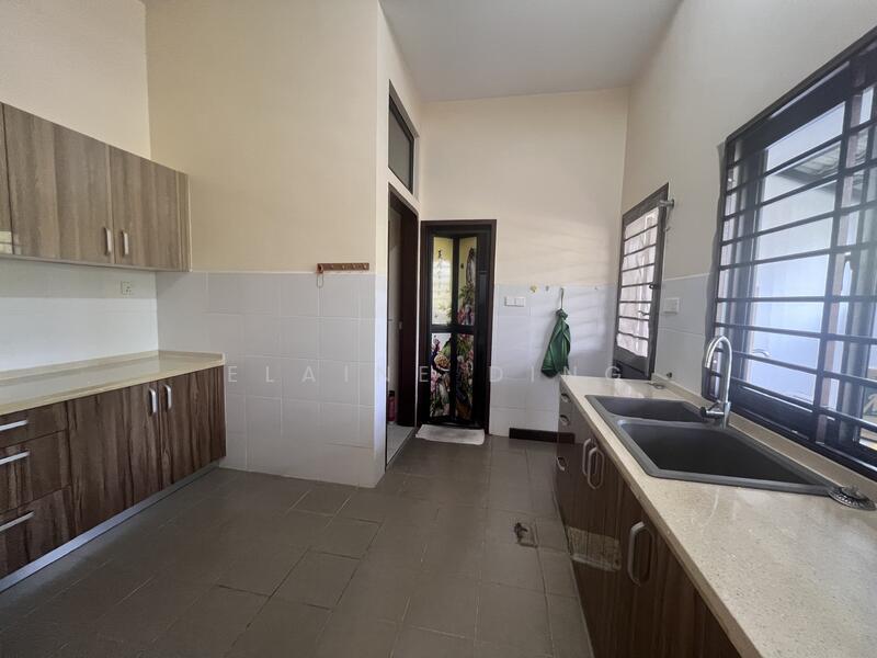 Aronia @ Setia Ecohill 2 - 5