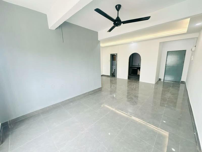 Pangsapuri Mutiara Subang - 2