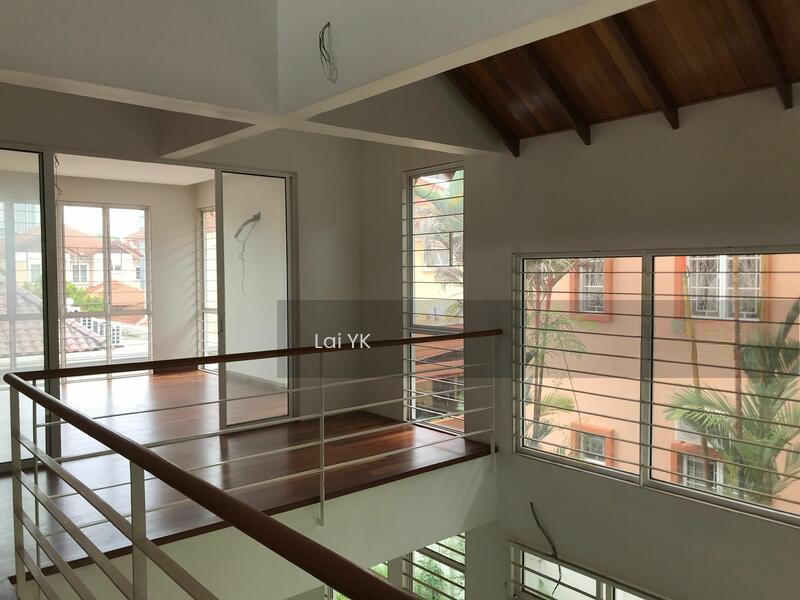 Bungalow at USJ - 2