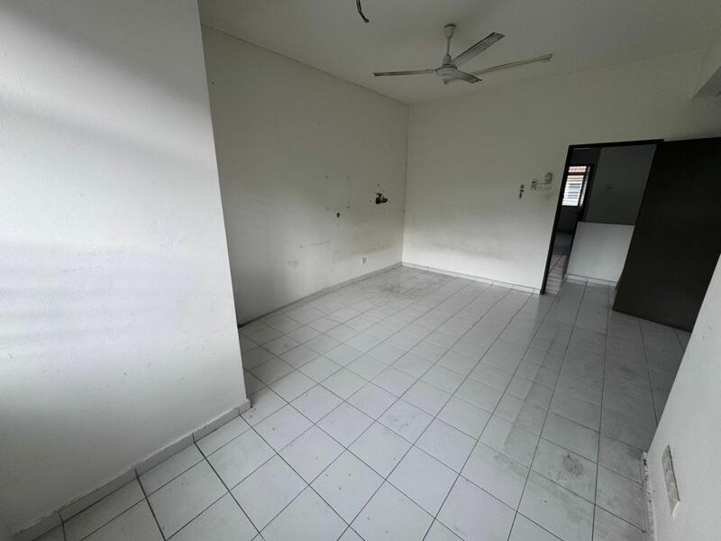 Cassis, Kota Emerald West - 3