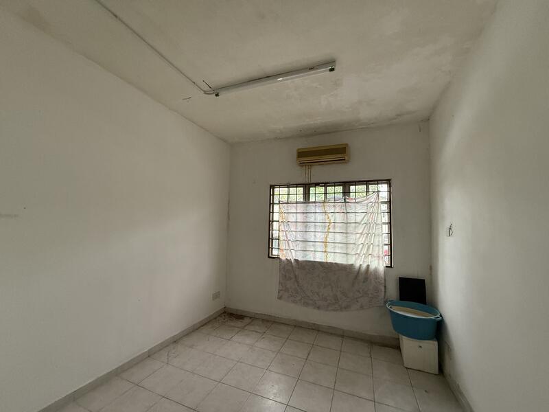 Taman connaught - 5
