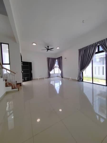 Garden Villas, Bukit Indah - 3