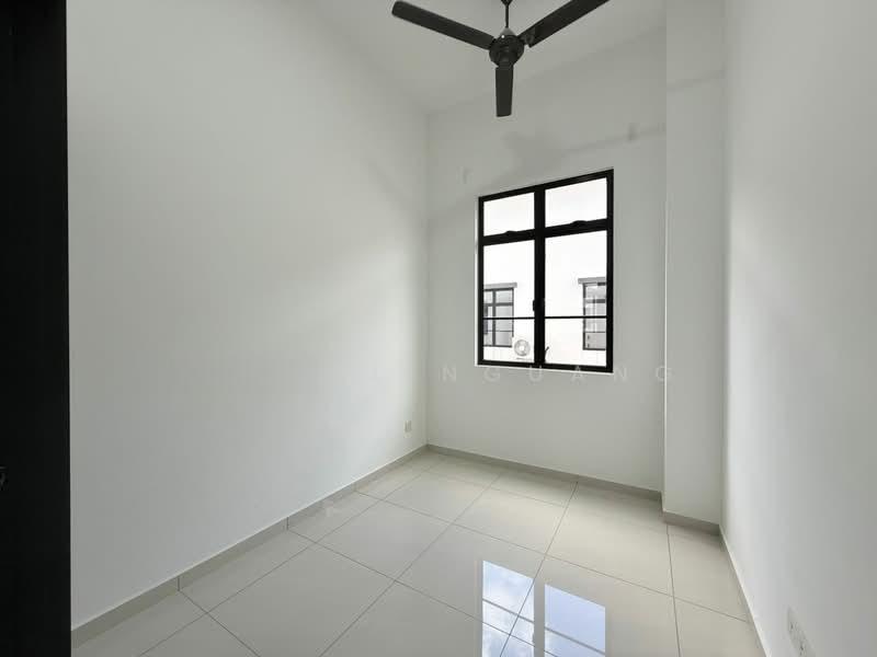 26th Avenue, Bukit Indah - 3