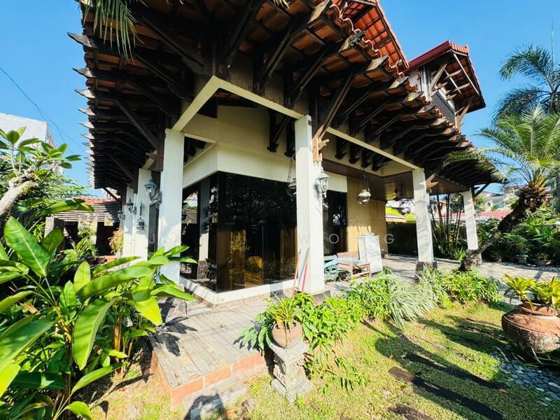 2.5 STOREY BUNGALOW TTDI | FREEHOLD | PREMIUM LOCATION | RARE UNIT - 4