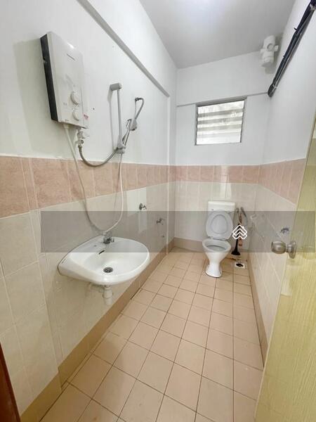 Pangsapuri Seri Pinang - 4