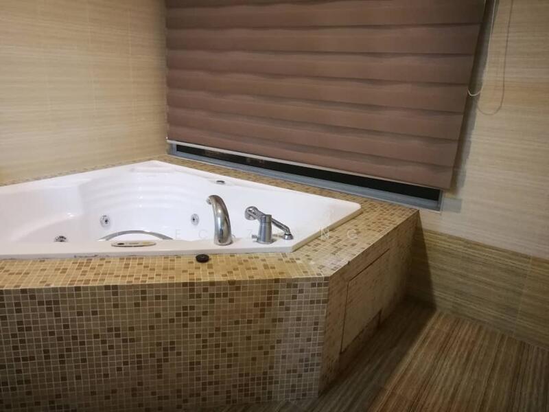 The View Condominium - 5