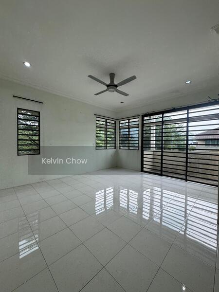 Pengkalan Tiara Double Storey Semi D House - 3