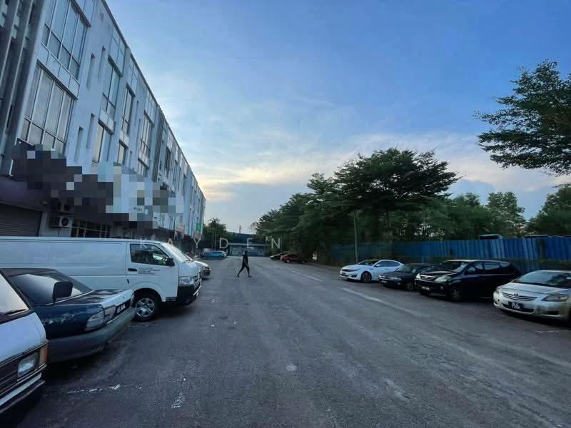 Kota Puteri 3 storey shoplot - 2