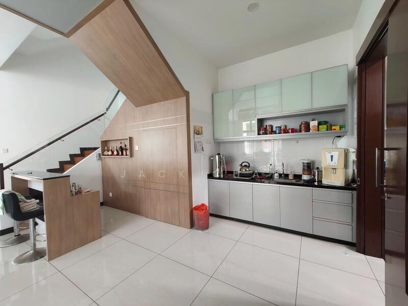 THE STRAITS VIEW RESIDENCES - 3