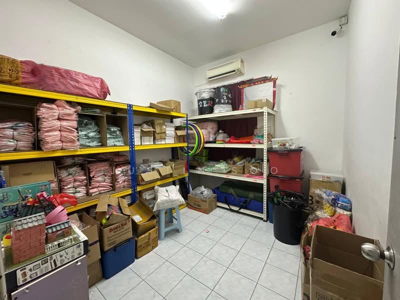 BUKIT INDAH BANDAR NUSAJAYA - 4