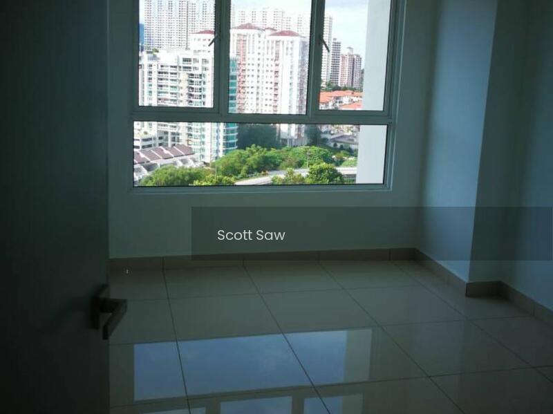 Tropicana Bay Residences - 2