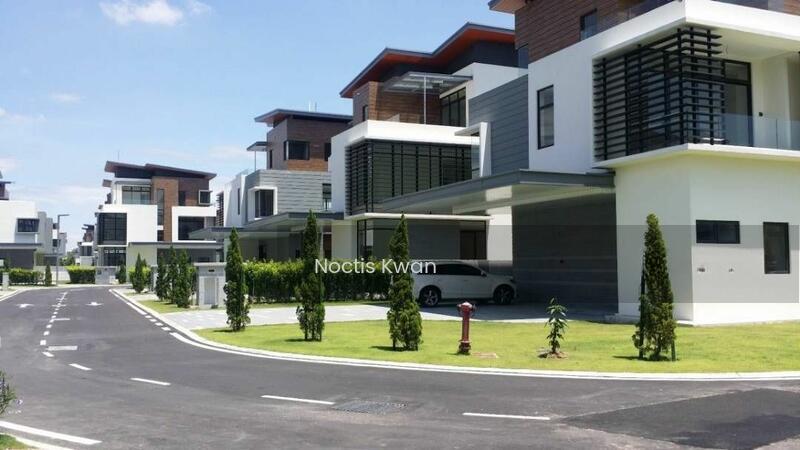 Bungalow / Semi-D Kota Kemuning 【Garden Development Concept, Club House available, 5min to Kesas】 - 2