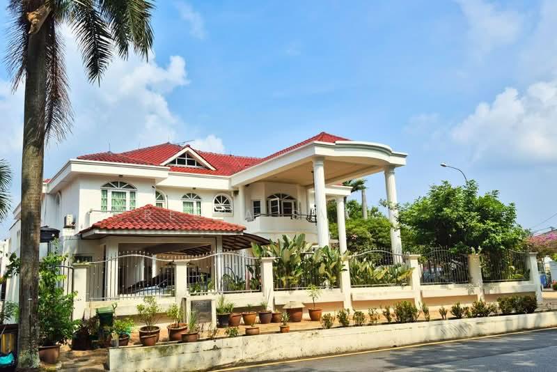 Taman Tun Dr Ismail - 4