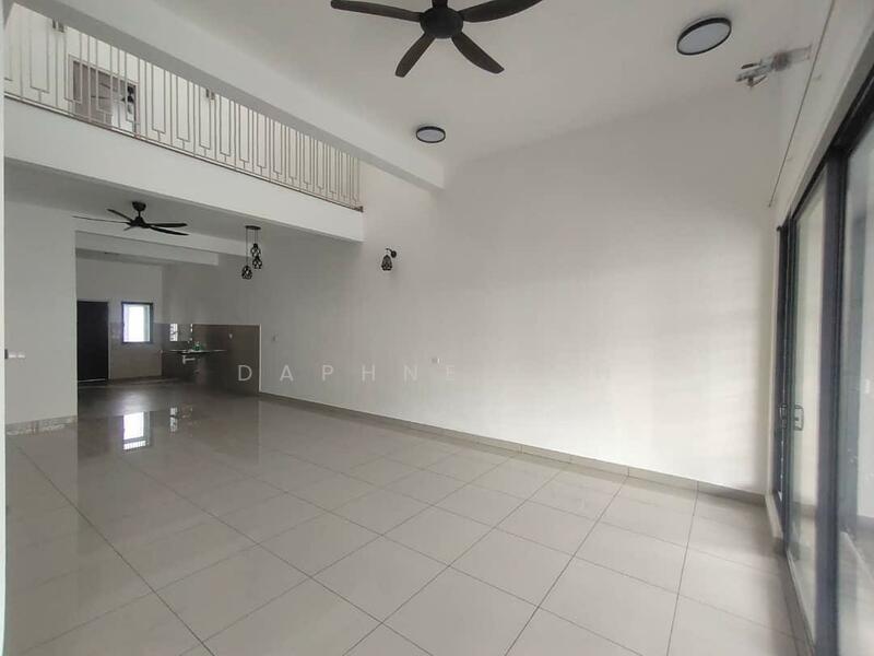 Elmina Green Five - 2