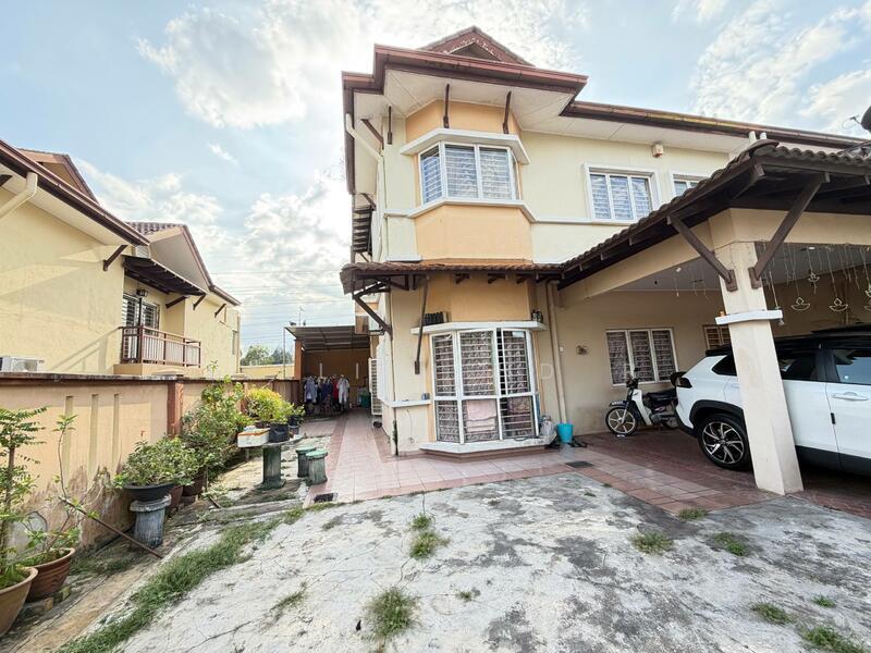 Seri Aman Heights Sungai Buloh Double Storey Semi Detached House For Sale - 2