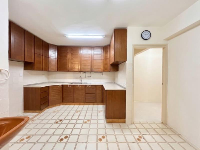 Terrace house at Damansara Jaya - 4