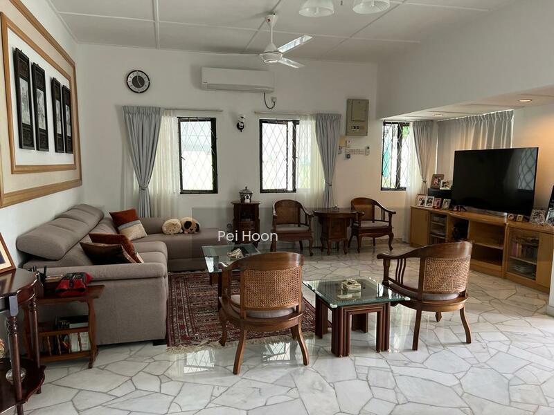 Single storey bungalow at Hillside - 5