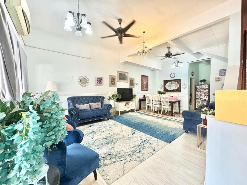 2.5 Storey Taman Tasik Prima near LRT - 2