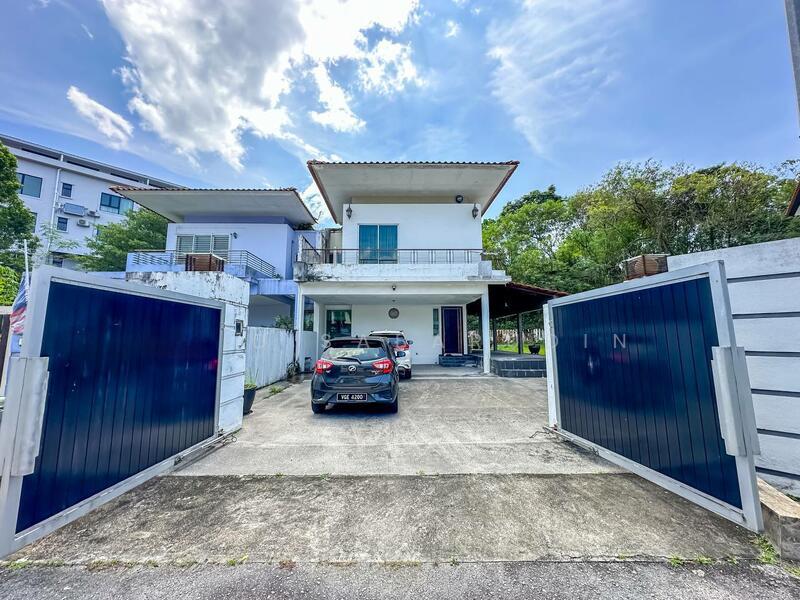 Fully Renovated 2 Storey Corner Lot Semi-D @ Mutiara Gombak 2, Gombak - 1