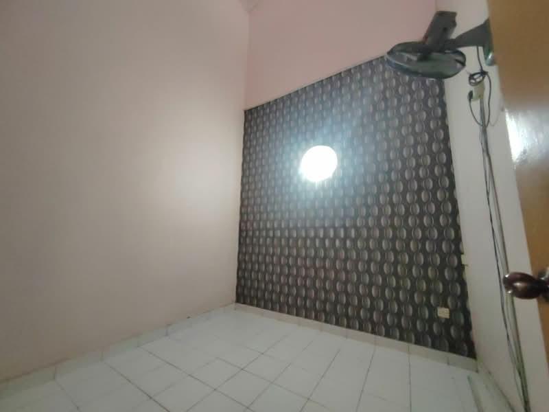 Taman Molek - 4