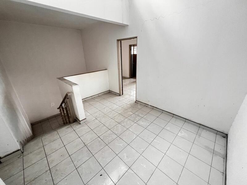 Coral Emerald West - 5