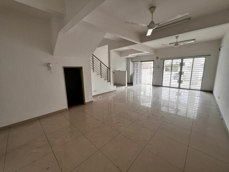 Coral Emerald West - 2