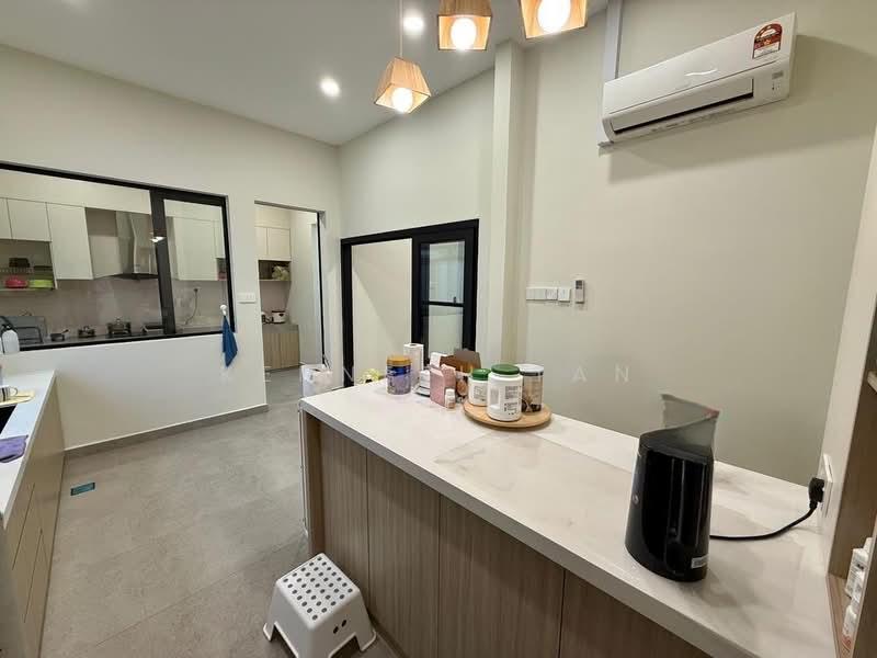 The Canal Garden South, Horizon Hills - 4