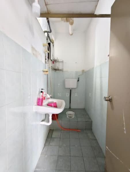 Rumah Pangsa Orkid - 2