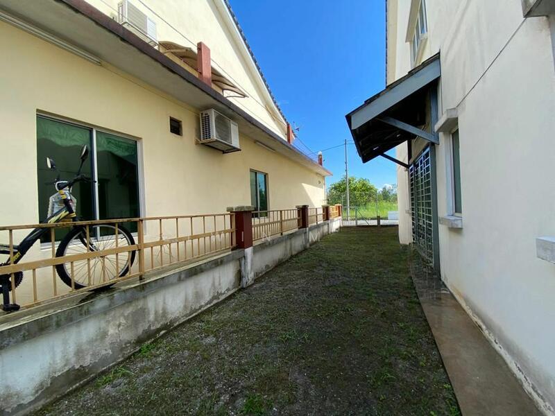 Coral Emerald West - 2