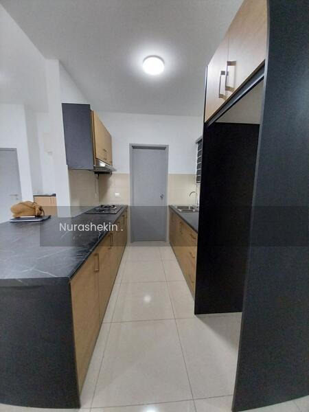 Kiara Court Nilai Impian - 5