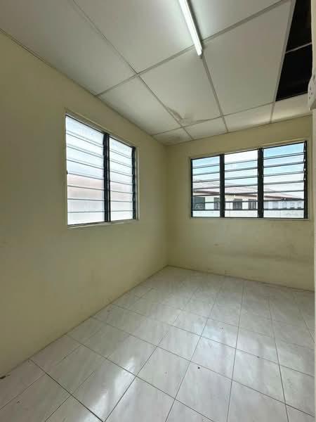 Taman Mengkudu Flat - 5