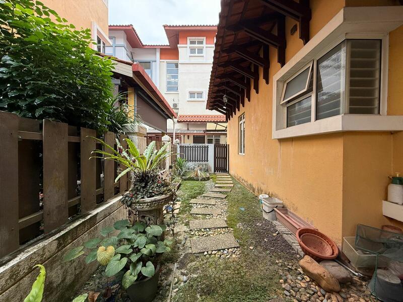 Damansara Legenda - 4