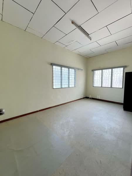 Taman Iskandar - 4