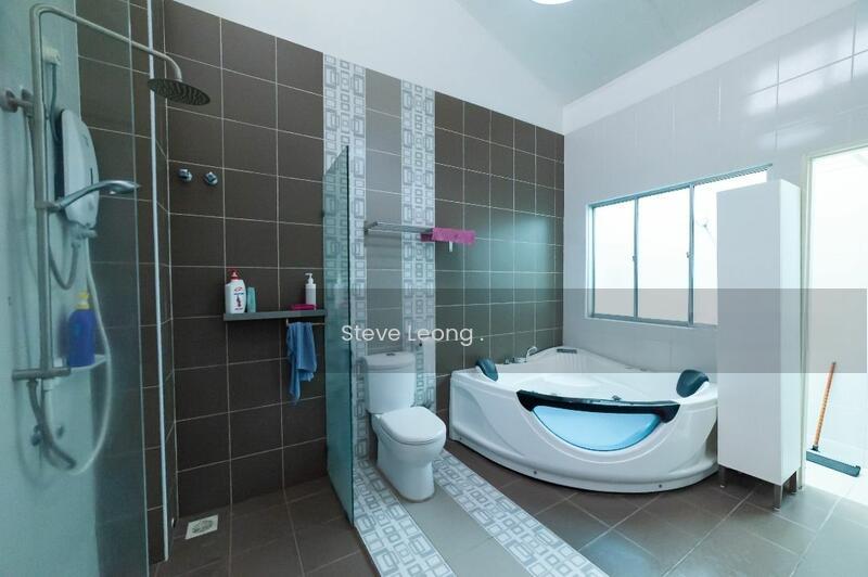 Setia Indah 10, Setia alam - 2