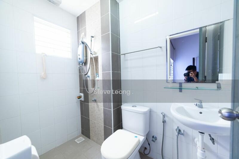 Setia Indah 10, Setia alam - 4
